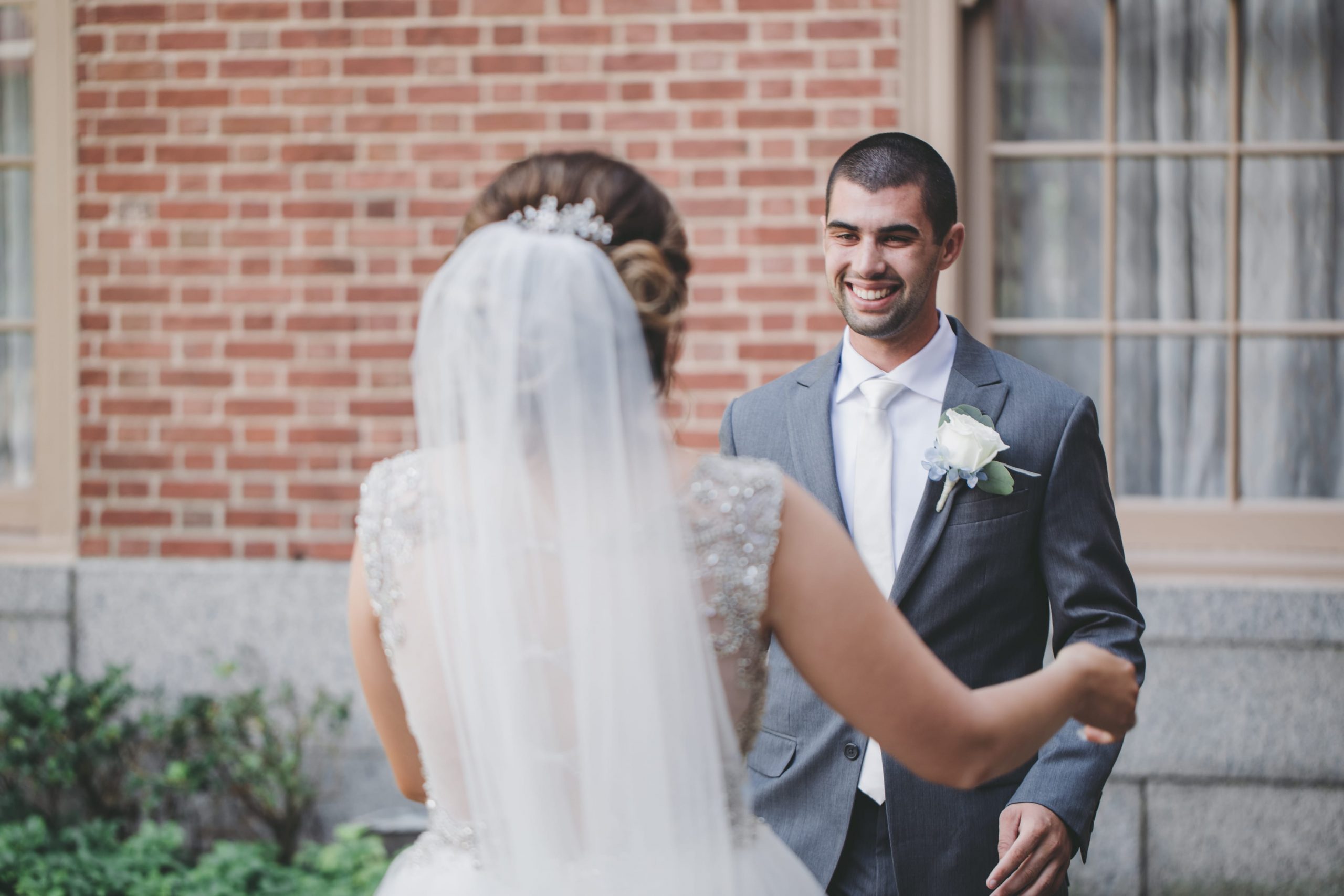 groom's reaction to first look