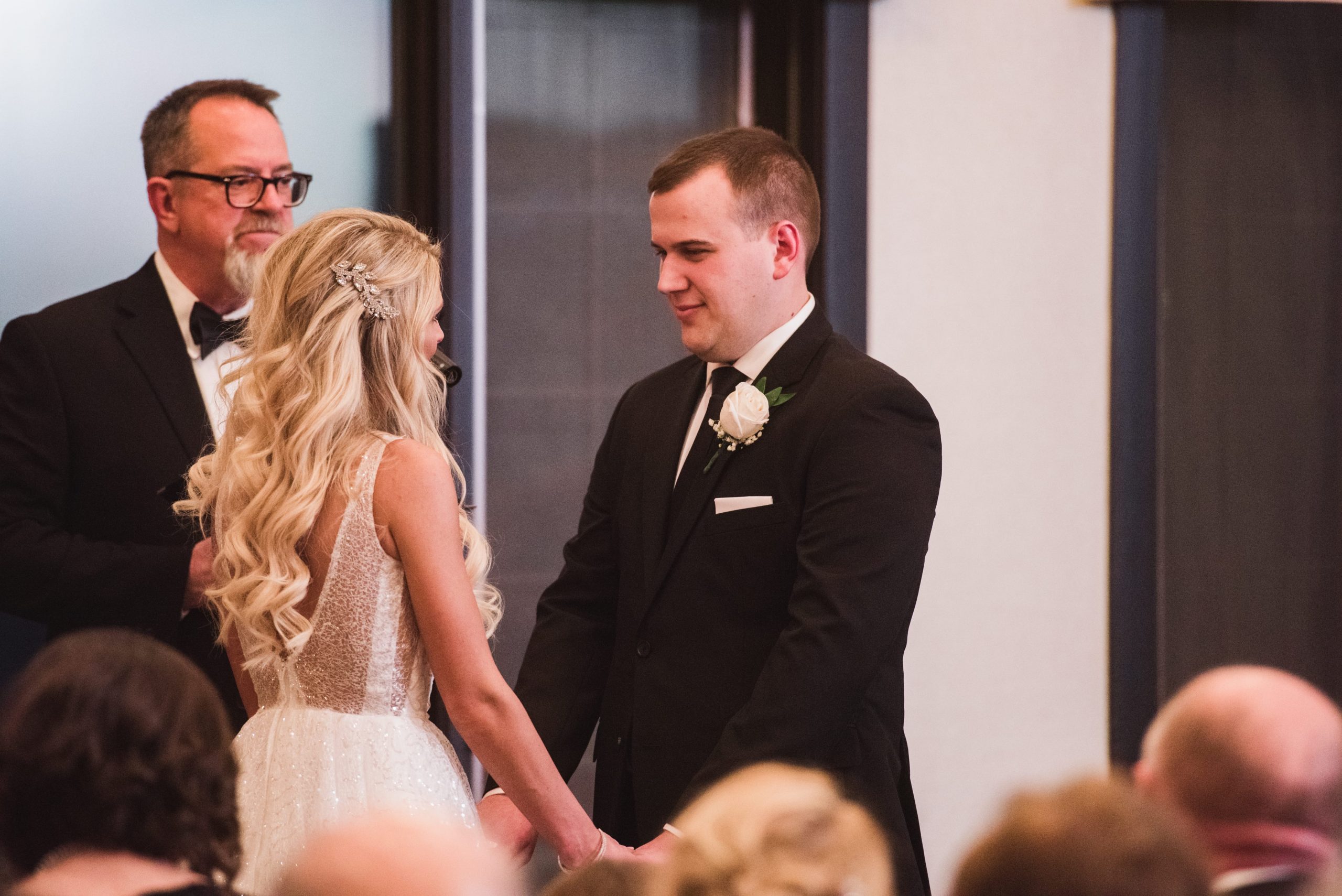 bride and groom wedding ceremony