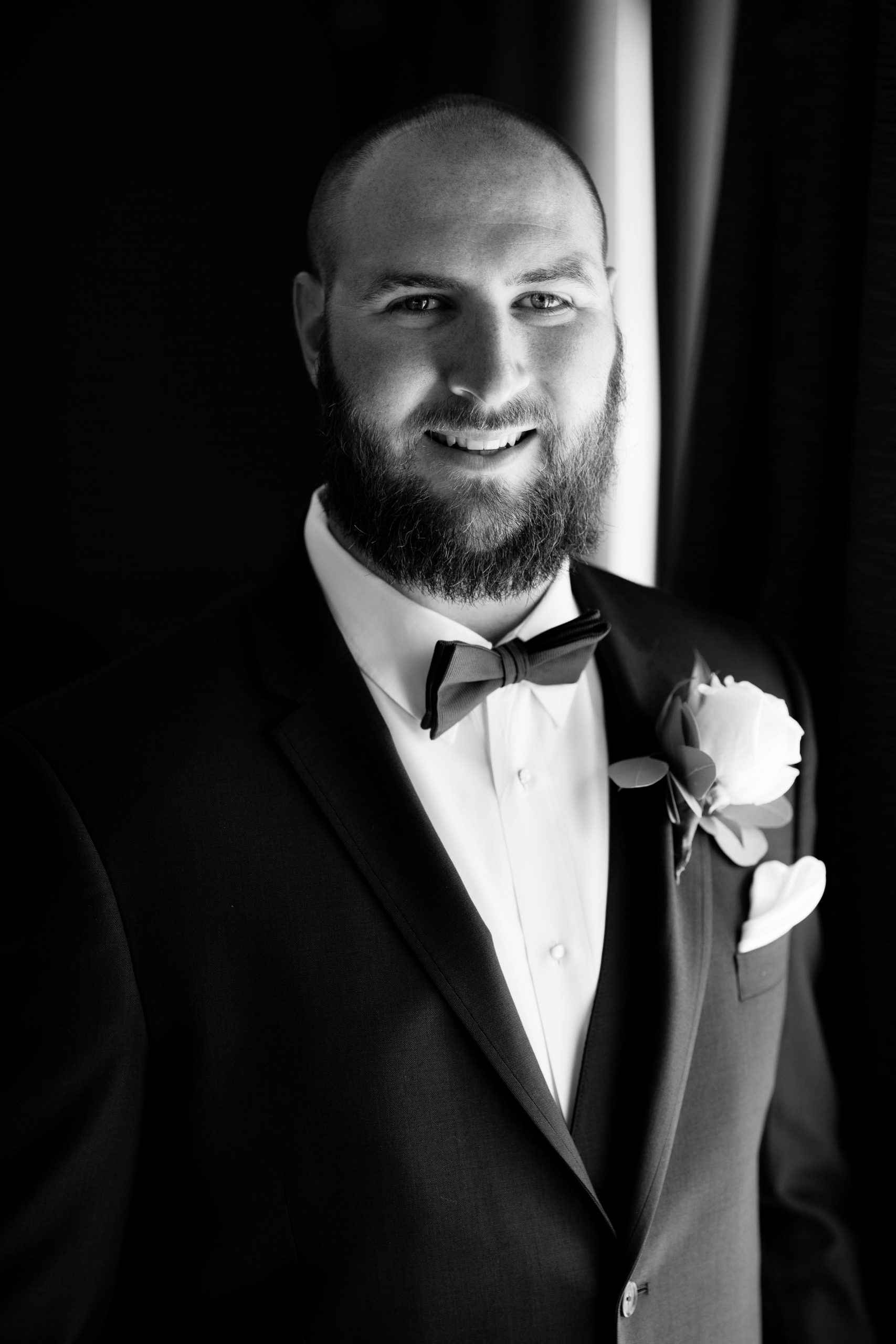 groom portrait pre-ceremony