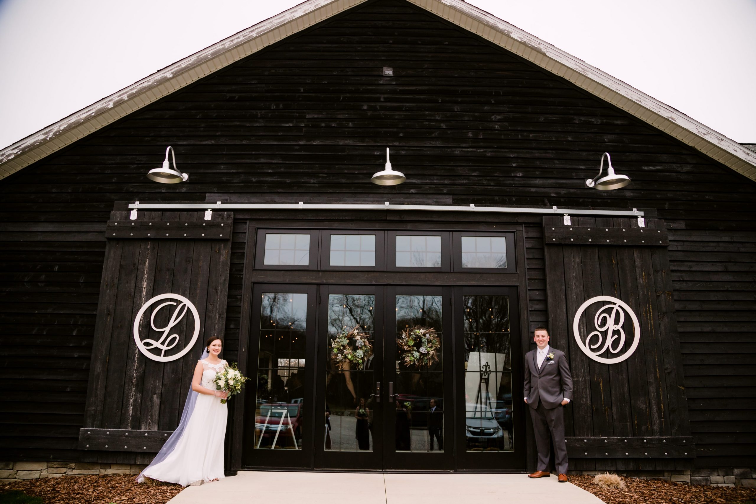 wedding venue black barn vineyard