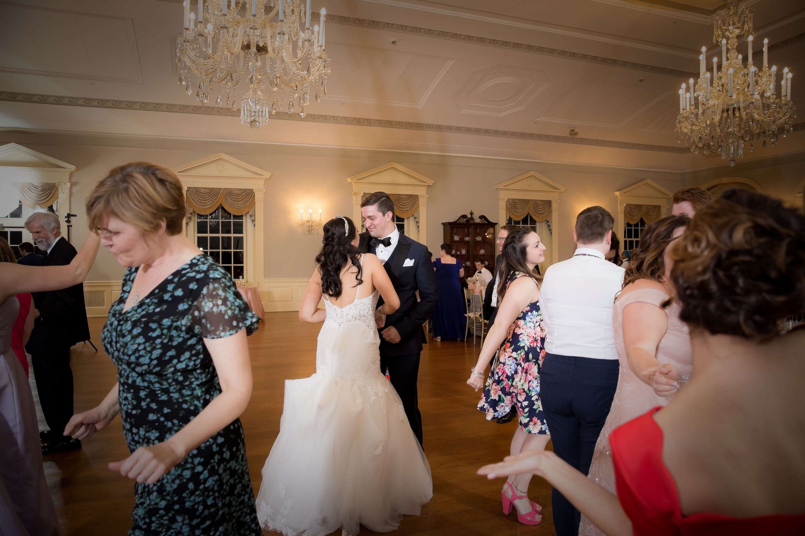 michigan wedding dj playing music for packed dance floor