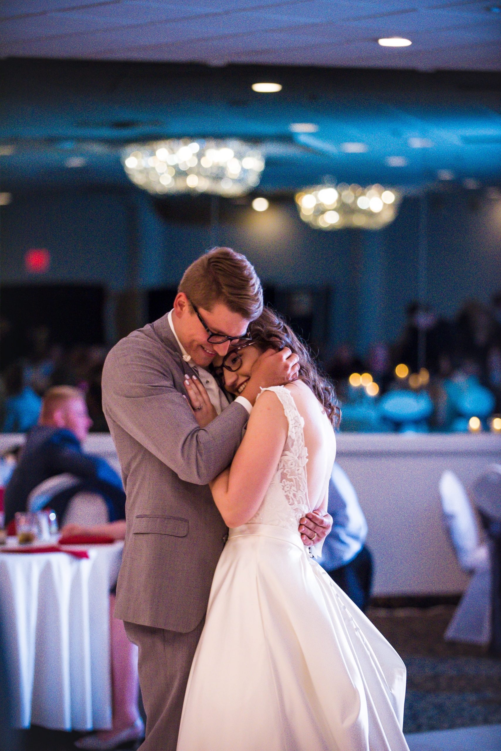 bride and groom first dance