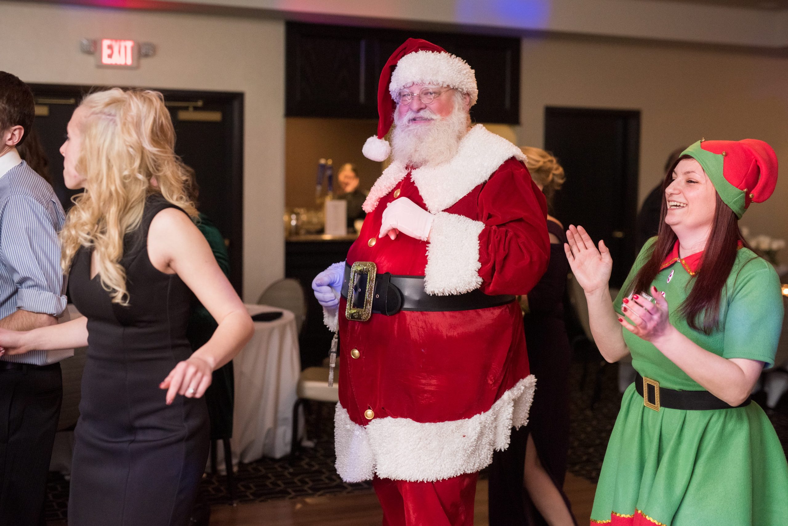 Santa Clause on the dance floor