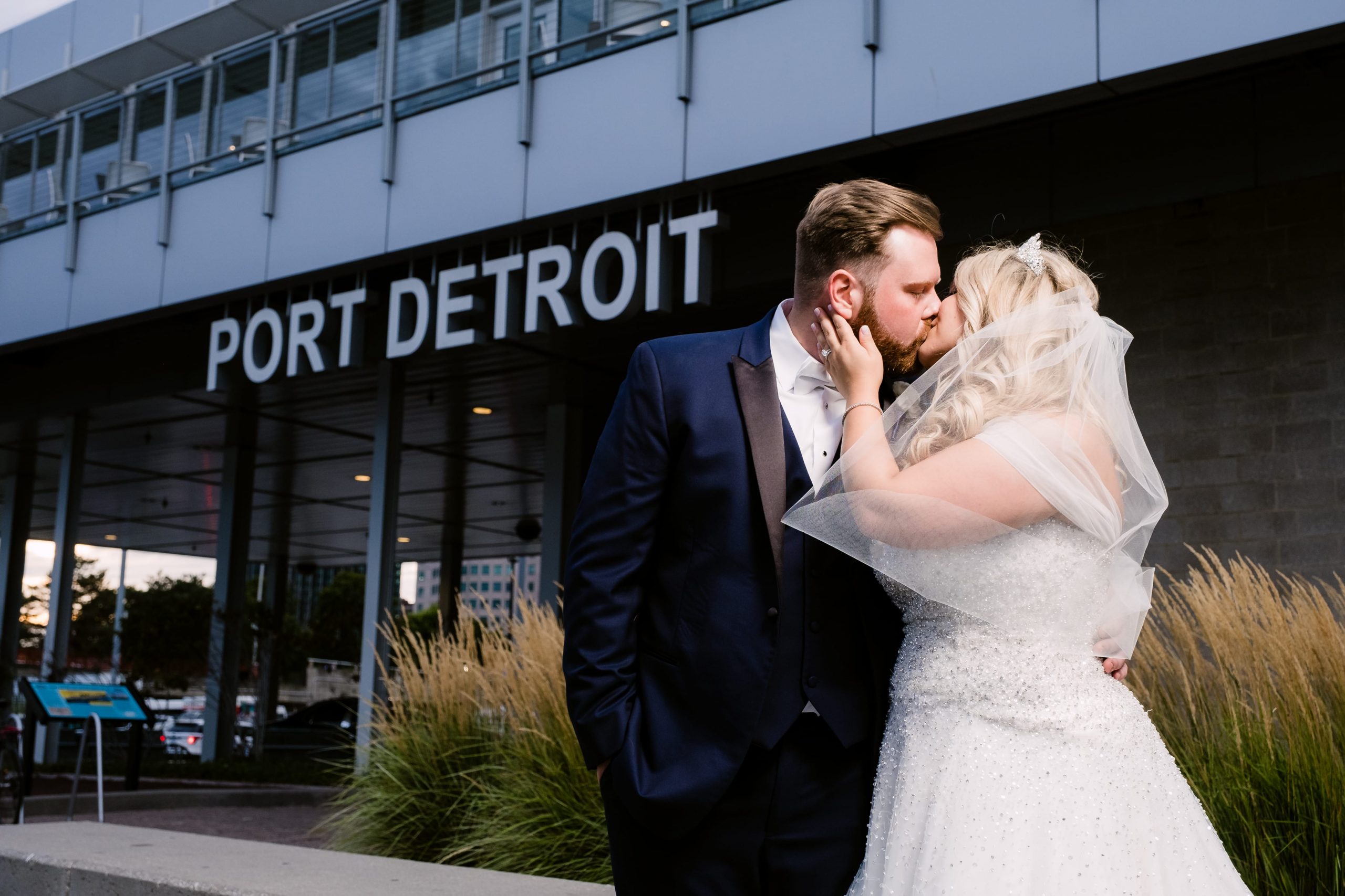 couple kissing outside port detroit