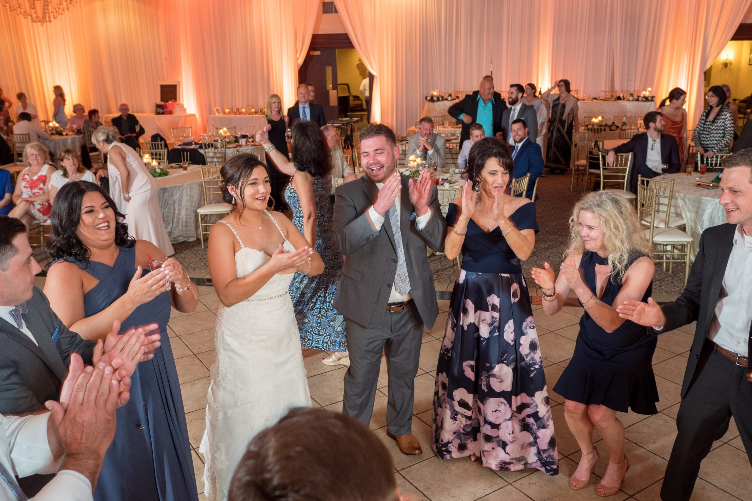 packed dance floor wedding dj