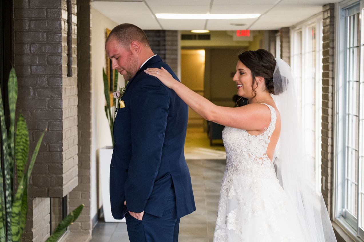 amanda and anthony first look