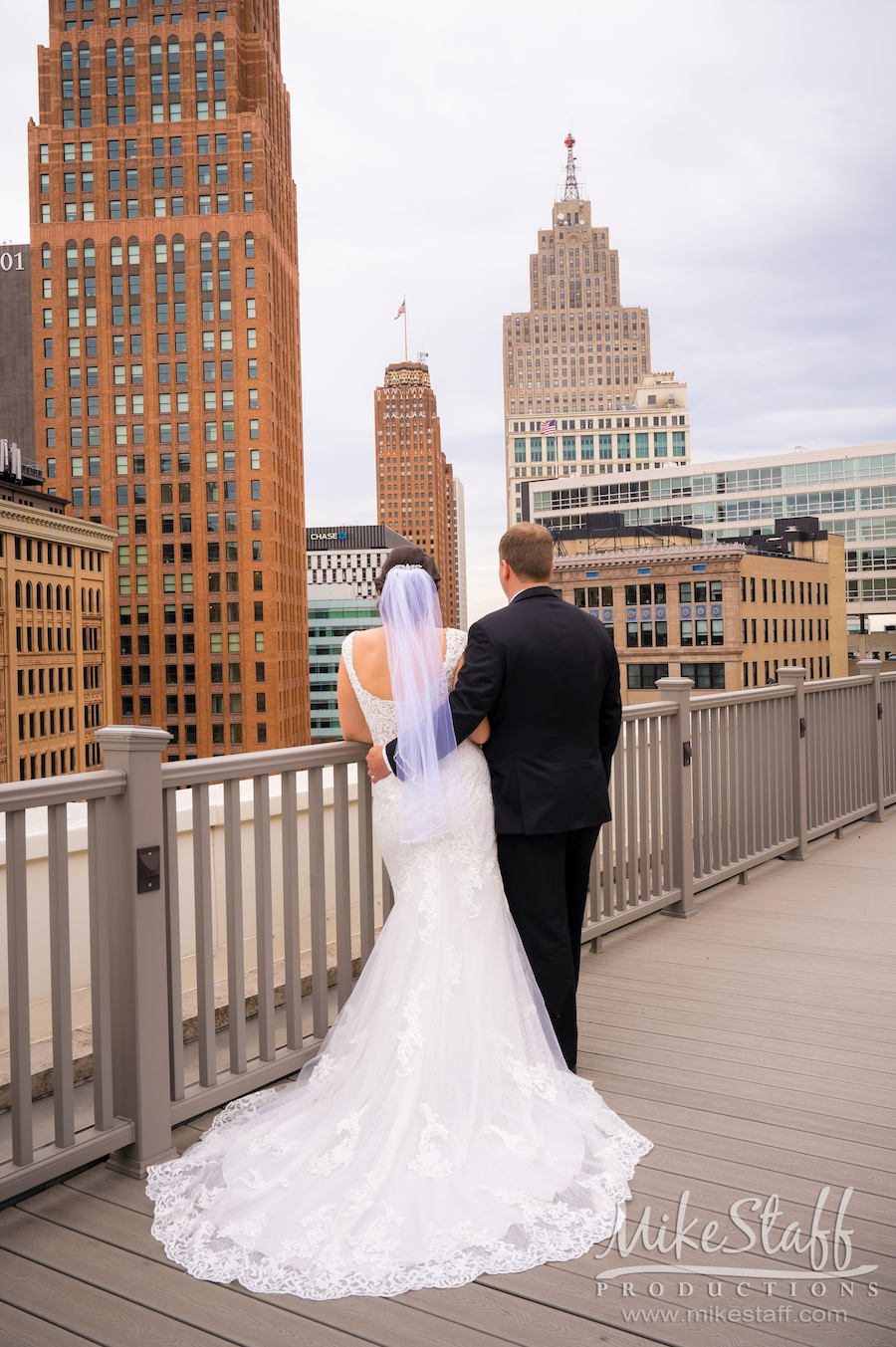 Amanda and Andrew's Wedding at Atheneum Suite Hotel