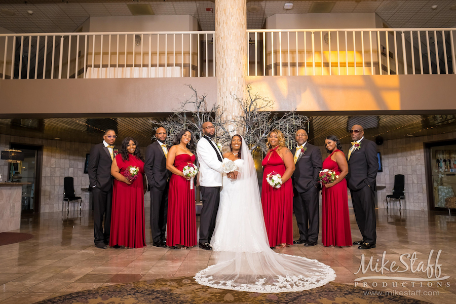 bridal party at Laurel Manor