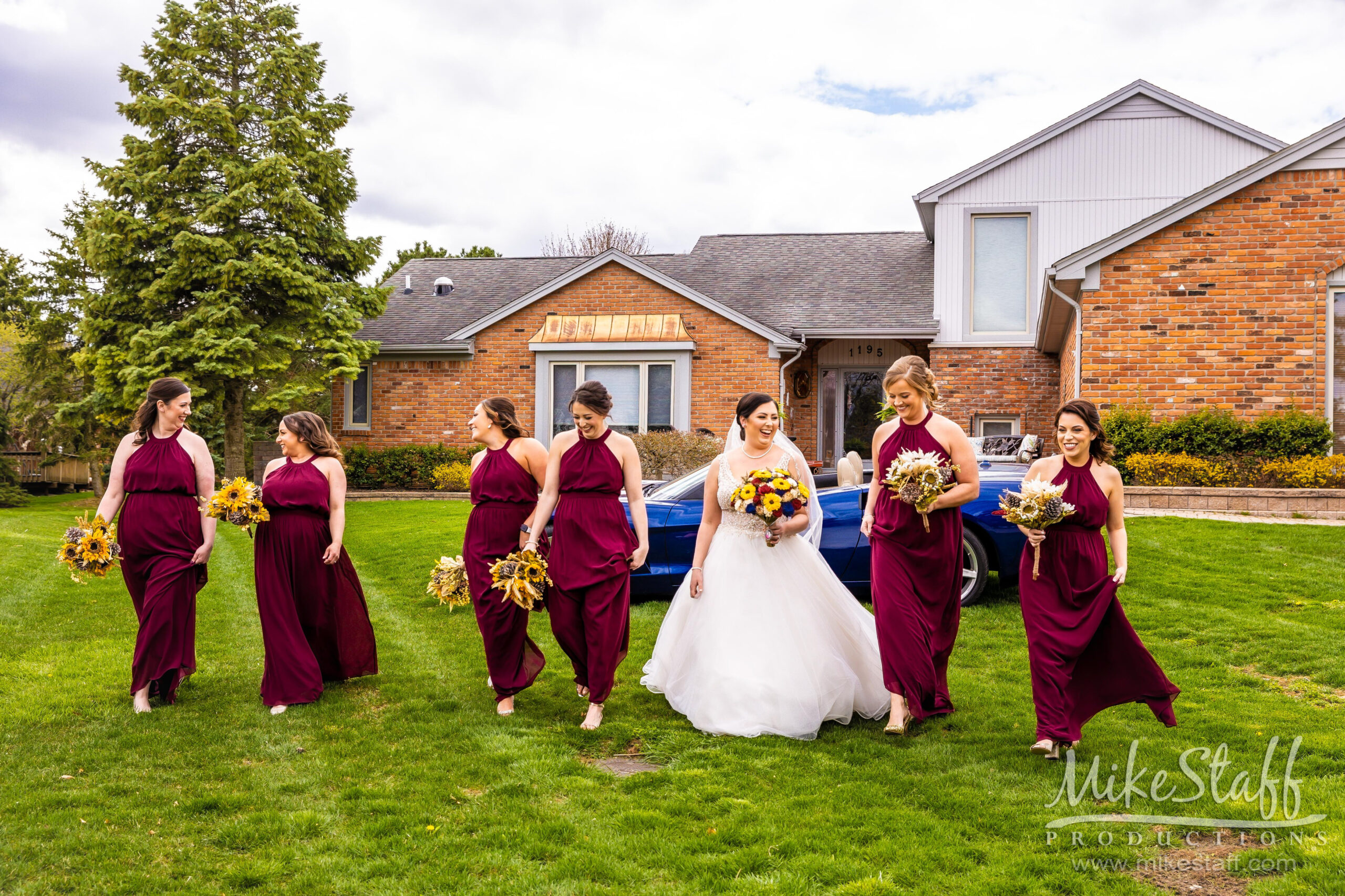 bridesmaids outside