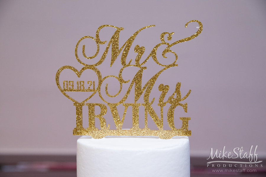 Cake topper