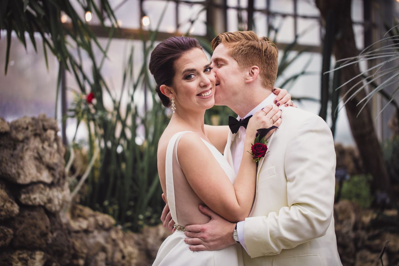 daniel kissing anna on cheek