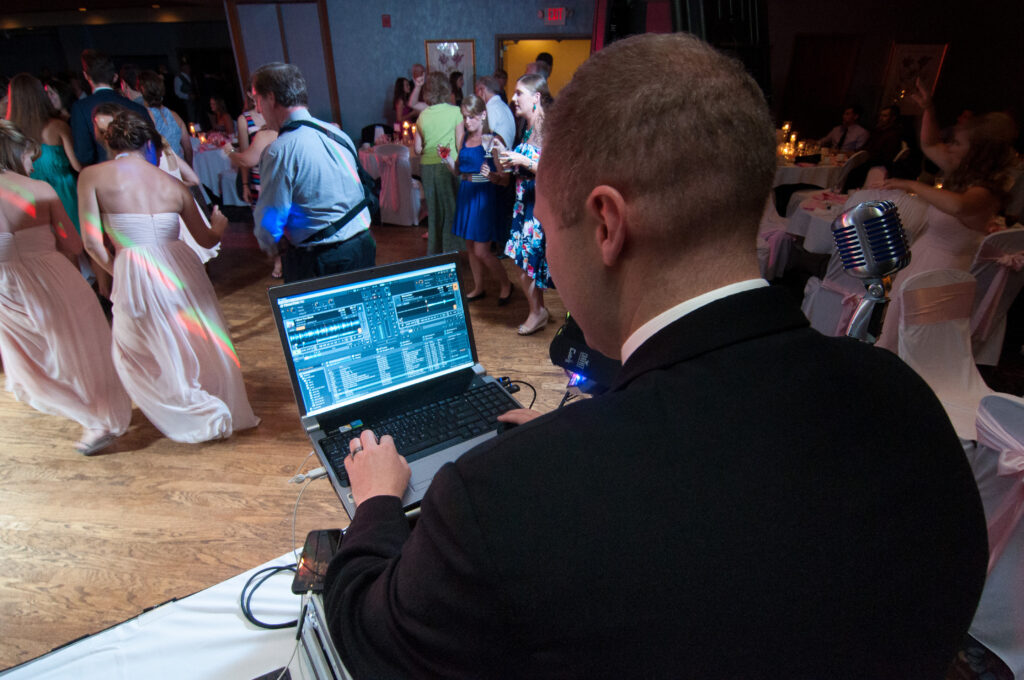 Detroit Wedding DJ Questions to Ask Your Wedding DJ