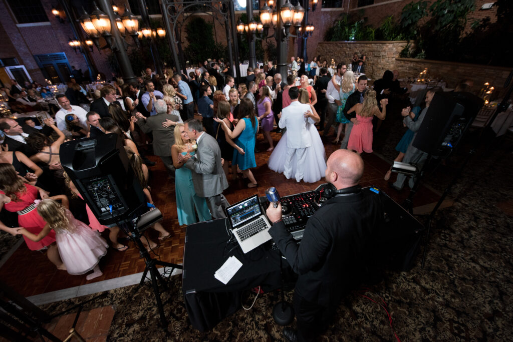 Detroit Wedding DJ_Packed dance floor