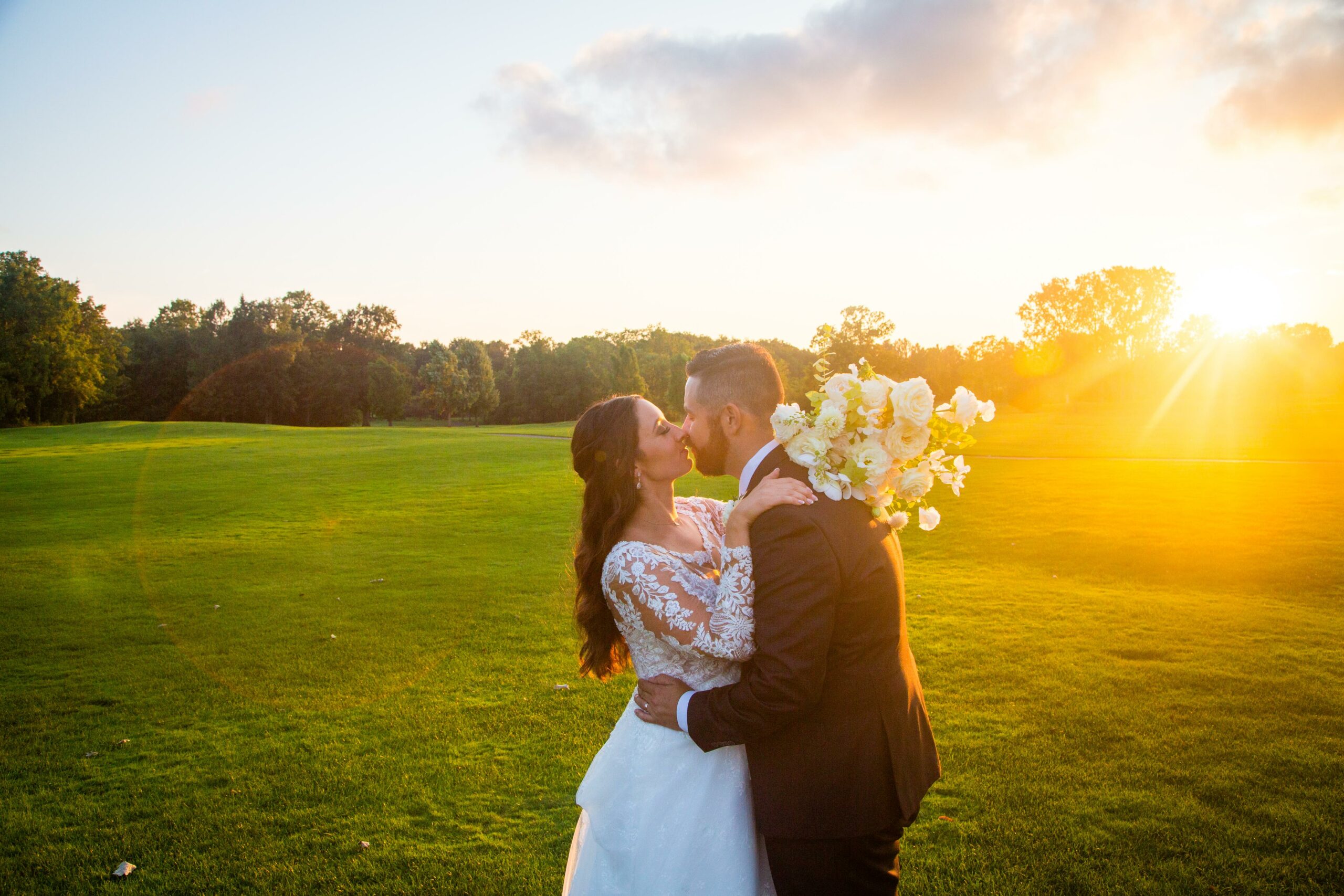 Detroit Wedding Photography at Fox Hills_wedding day sunset fox hills