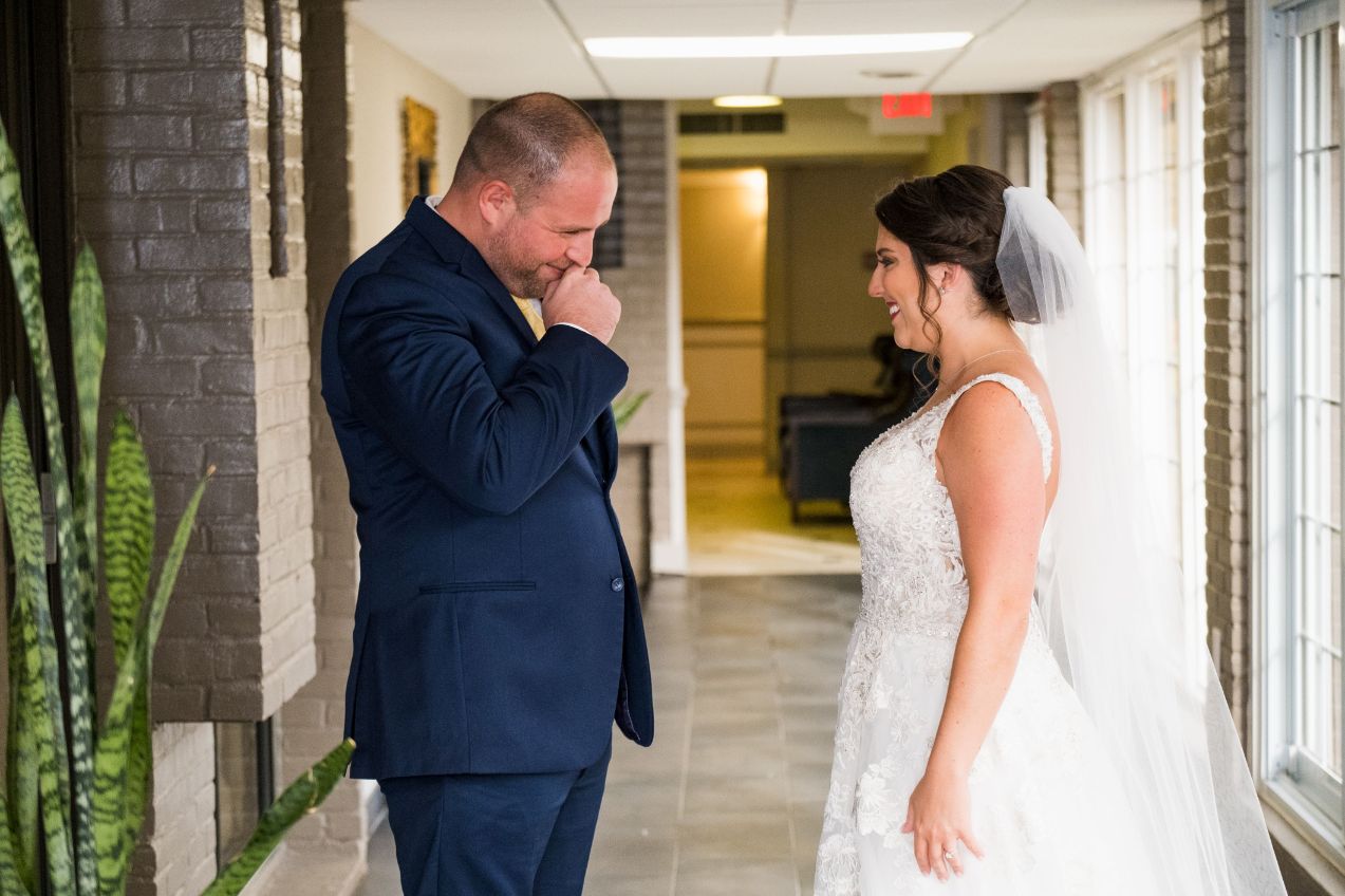 groom's reaction to first look