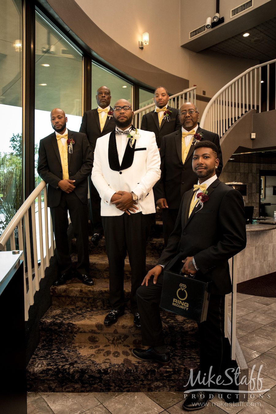 groomsmen at Laurel Manor