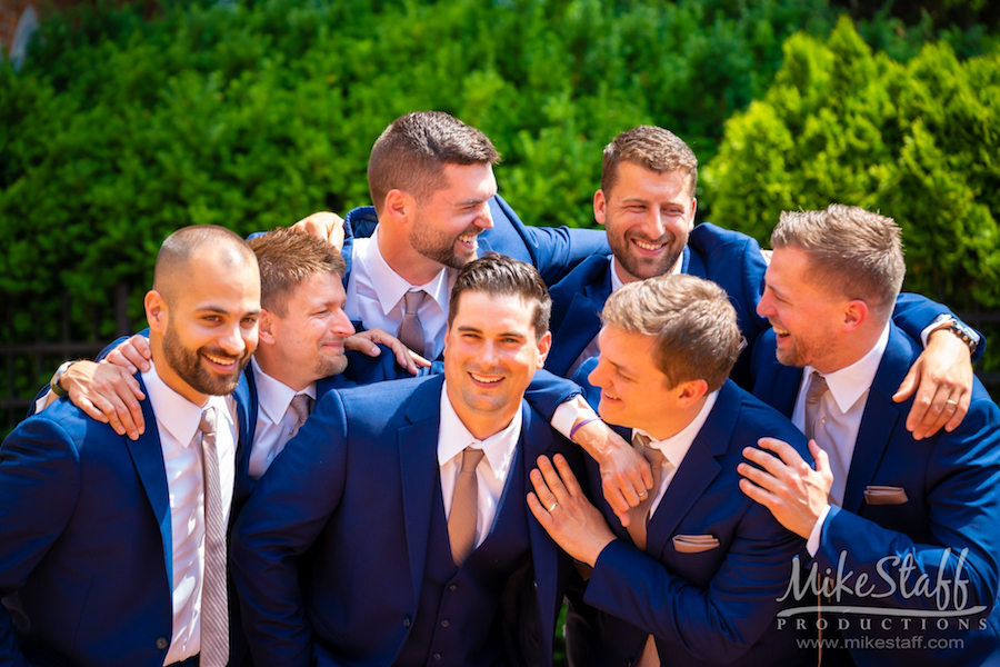 groomsmen