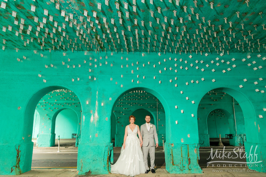 bride and groom detroit photos