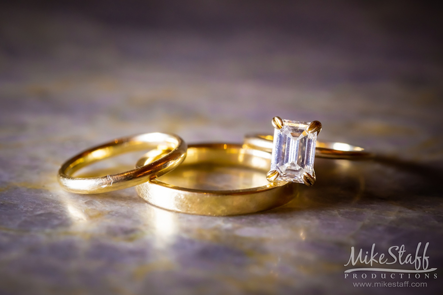 gold and diamond wedding bands