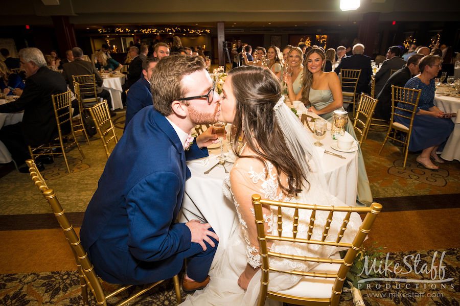 reception kiss