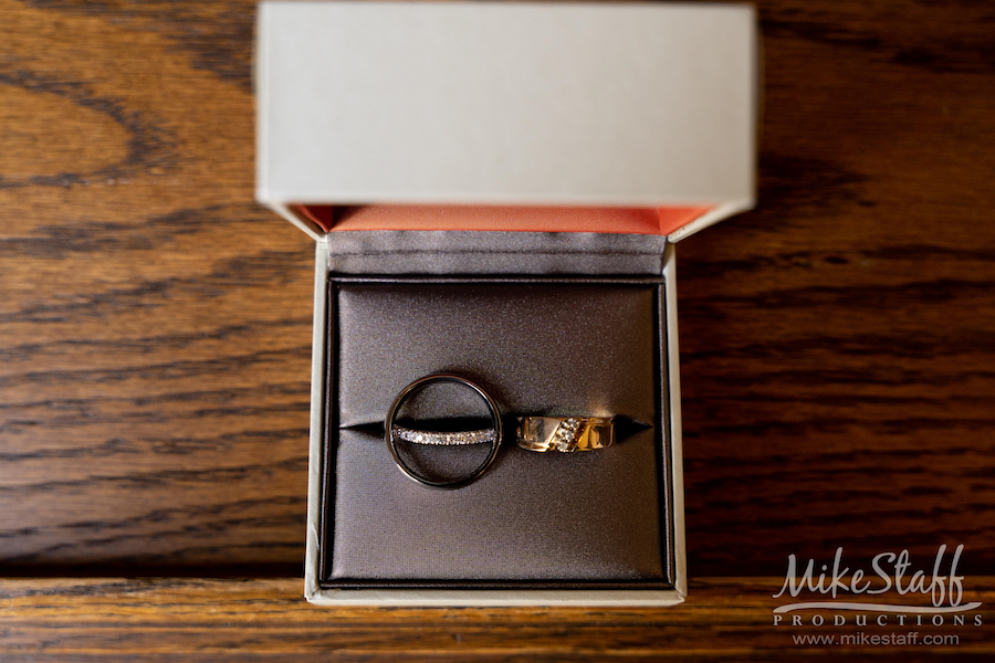 wedding rings in ring box